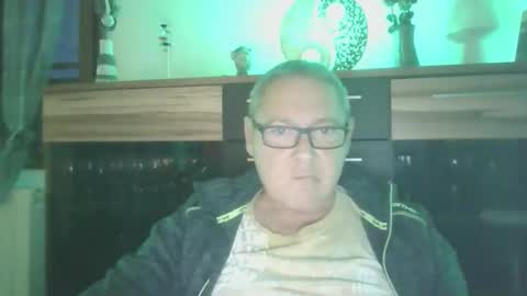 Snapshot of cuni6969 chatting on 11/04/25, 04:39 cuni6969 online show from 11/04/25, 04:39