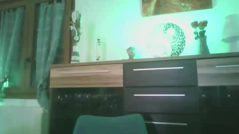 Snapshot of cuni6969 chatting on 11/12/25, 09:25 cuni6969 online show from 11/12/25, 09:25