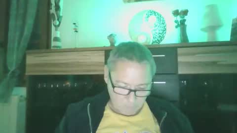 Snapshot of cuni6969 chatting on 11/17/25, 05:52 cuni6969 online show from 11/17/25, 05:52