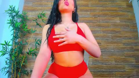 Snapshot of cupcake_izzy chatting on 02/27/26, 05:40 cupcake_izzy online show from 02/27/26, 05:40