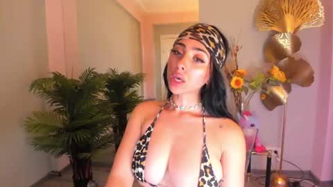 cupcake_izzy online show from 07/02/26, 03:23