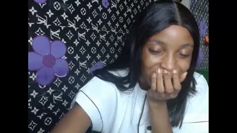 Snapshot of cupidxdoll chatting on 02/16/25, 05:37 cupidxdoll online show from 02/16/25, 05:37