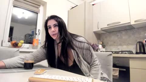 Snapshot of cuplu29 chatting on 04/23/26, 12:56 maria alex online show from 04/23/26, 12:56