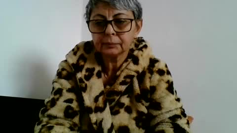 couple online show from 12/04/24, 09:29