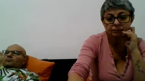 couple online show from 12/06/24, 07:34