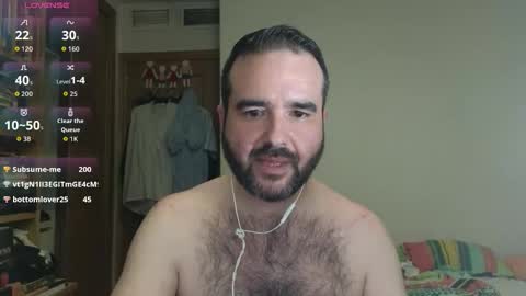 curiosillo1983 online show from 10/15/25, 02:44