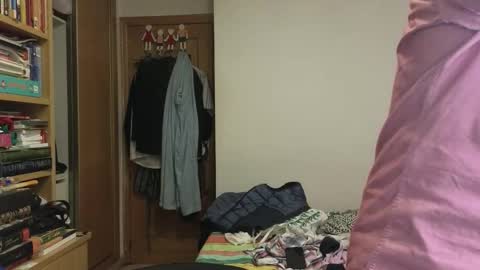 curiosillo1983 online show from 10/30/25, 10:32