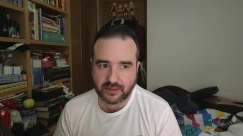 curiosillo1983 online show from 04/03/26, 08:51