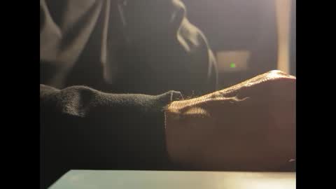 Snapshot of curioso_965 chatting on 12/14/25, 06:01 Curioso 965 online show from 12/14/25, 06:01