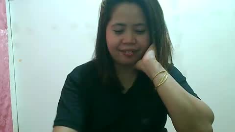 Snapshot of curious_girl247 chatting on 01/04/25, 06:09 curious_girl247 online show from 01/04/25, 06:09