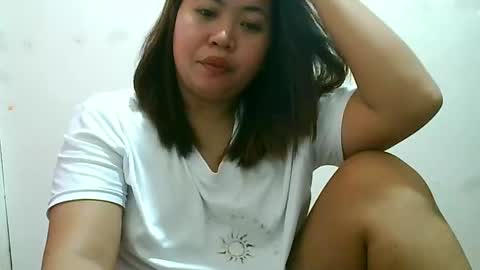 Snapshot of curious_girl247 chatting on 01/31/25, 08:33 curious_girl247 online show from 01/31/25, 08:33