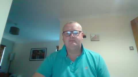 curiousax77 online show from 01/31/25, 09:48