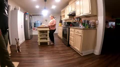 Snapshot of curiouscouple3143 chatting on 12/30/24, 10:34 curious couple online show from 12/30/24, 10:34