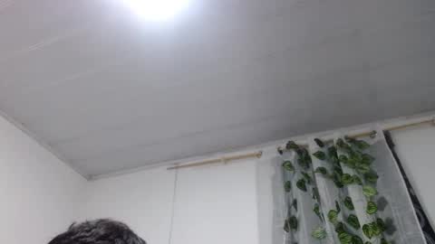 Snapshot of curiuscouplehot chatting on 12/22/25, 10:34 Pablo and emma online show from 12/22/25, 10:34