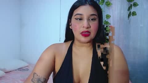 Snapshot of curiuscouplehot chatting on 04/12/26, 10:37 Pablo and emma online show from 04/12/26, 10:37