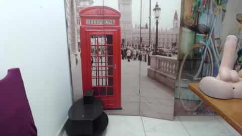 Vannesa online show from 10/31/25, 05:36