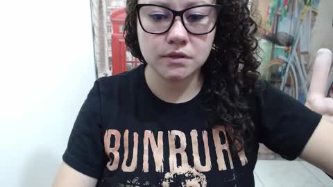 Vannesa online show from 11/10/25, 07:57