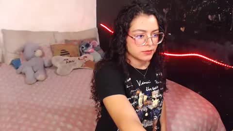 Snapshot of curlycool chatting on 12/15/24, 12:51 Max and Cata online show from 12/15/24, 12:51