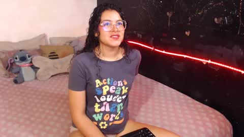 Snapshot of curlycool chatting on 12/18/24, 12:54 Max and Cata online show from 12/18/24, 12:54