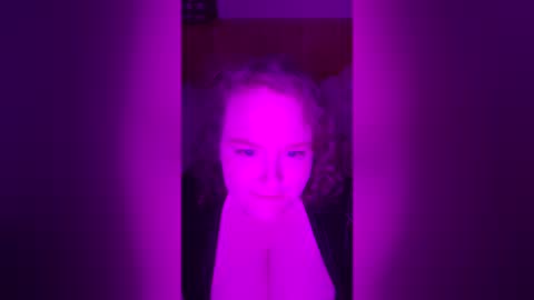 curlycult97 online show from 06/17/26, 10:00