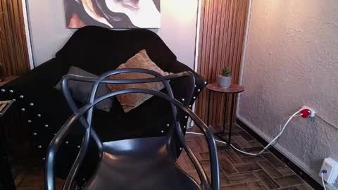 DANI online show from 04/10/26, 02:11