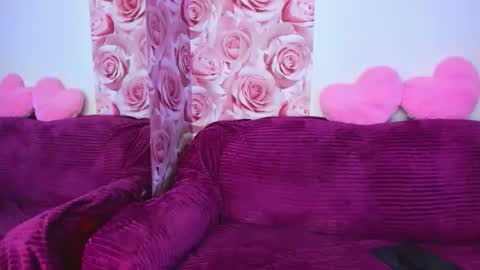 Snapshot of curlydreams chatting on 03/18/26, 06:05 CurlyDreams online show from 03/18/26, 06:05