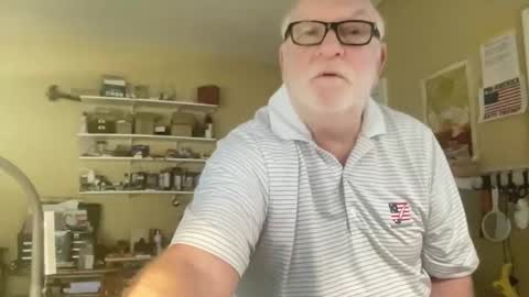 Snapshot of curo69 chatting on 01/22/25, 01:00 ALAN online show from 01/22/25, 01:00