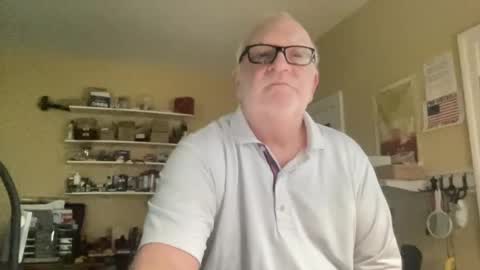 Snapshot of curo69 chatting on 01/28/25, 04:19 ALAN online show from 01/28/25, 04:19