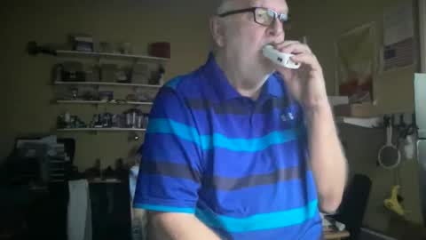 Snapshot of curo69 chatting on 02/02/25, 12:19 ALAN online show from 02/02/25, 12:19