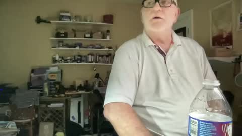 Snapshot of curo69 chatting on 02/28/25, 12:54 ALAN online show from 02/28/25, 12:54