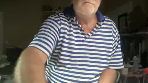 Snapshot of curo69 chatting on 10/07/25, 05:21 ALAN online show from 10/07/25, 05:21