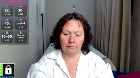 curvy_girlz online show from 09/28/25, 04:23