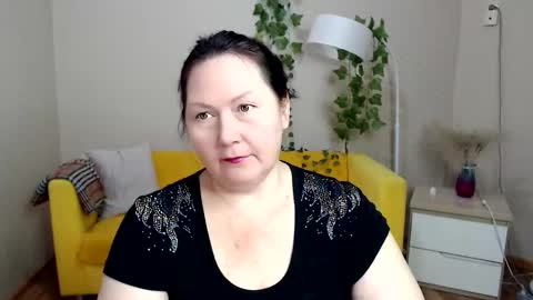 curvy_girlz online show from 11/17/25, 04:13