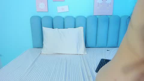 Snapshot of curvy_rousi chatting on 01/29/25, 05:35 Rosie online show from 01/29/25, 05:35