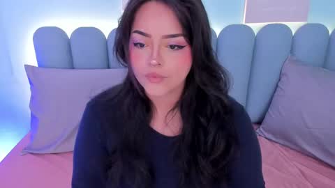 Snapshot of curvy_rousi chatting on 10/05/25, 08:12 Rosie online show from 10/05/25, 08:12