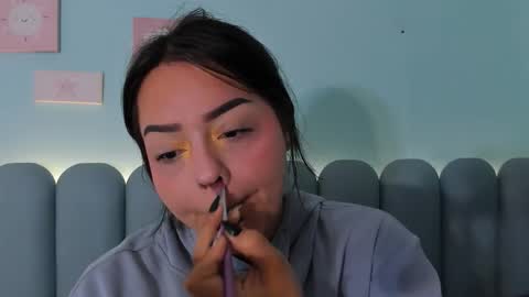 Snapshot of curvy_rousi chatting on 10/23/25, 11:31 Rosie online show from 10/23/25, 11:31