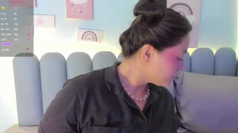 Snapshot of curvy_rousi chatting on 10/28/25, 11:36 Rosie online show from 10/28/25, 11:36