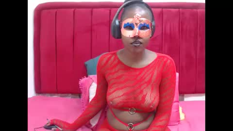 Snapshot of curvybootiliscious88 chatting on 04/28/26, 08:41 CurvyBootiliscious88 online show from 04/28/26, 08:41