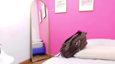 Snapshot of curvybuffgirl chatting on 03/15/26, 07:31 Michel online show from 03/15/26, 07:31