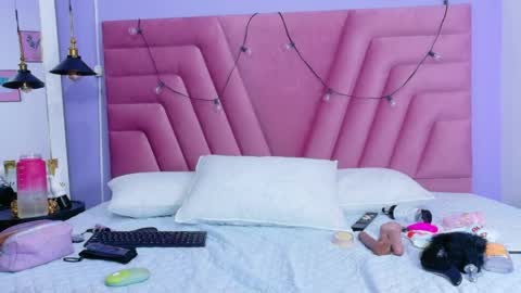 Snapshot of curvybuffgirl chatting on 04/13/26, 07:41 Michel online show from 04/13/26, 07:41