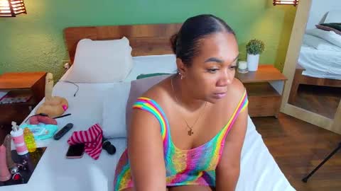 Danna online show from 09/24/25, 08:34