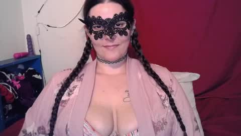 Snapshot of curvygamerceline chatting on 04/06/26, 10:44 Celine Fawe online show from 04/06/26, 10:44