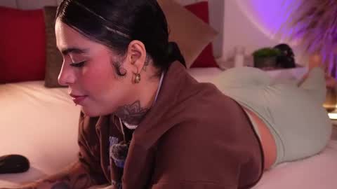 Samantha online show from 09/29/25, 04:34