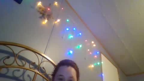 dahlia -kim online show from 01/04/25, 11:33