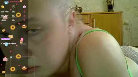 Snapshot of curvywild_lady30 chatting on 06/13/26, 02:48 Curvy online show from 06/13/26, 02:48