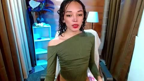Snapshot of curybb_hanna19 chatting on 07/13/26, 08:39 BBY CURLYHANNA online show from 07/13/26, 08:39