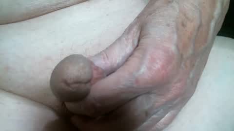 Snapshot of cutandwaxed2 chatting on 02/20/26, 01:22 BI SMOOTH MATURE SUB online show from 02/20/26, 01:22