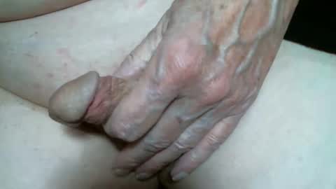 Snapshot of cutandwaxed2 chatting on 04/13/26, 12:21 BI SMOOTH MATURE SUB online show from 04/13/26, 12:21