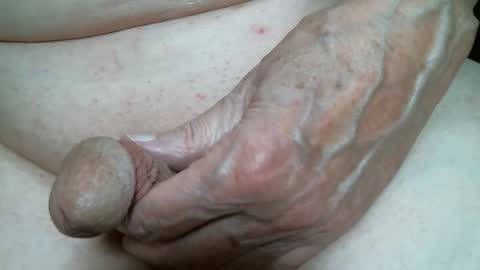 Snapshot of cutandwaxed2 chatting on 05/25/26, 12:22 BI SMOOTH MATURE SUB online show from 05/25/26, 12:22