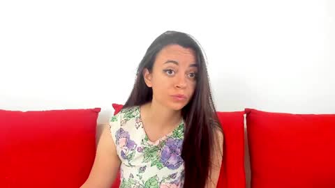 cute_angel95 online show from 06/18/26, 06:13